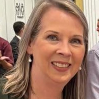 Julia Woods